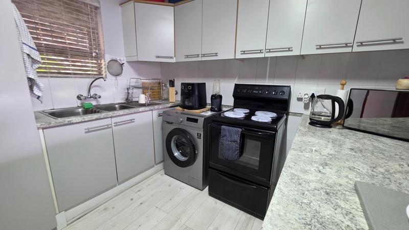 2 Bedroom Property for Sale in Boland Park Western Cape